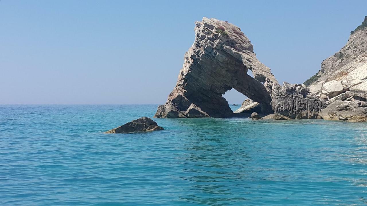 Montenegro Sea Pearl Apartments Petrovac Dış mekan fotoğraf